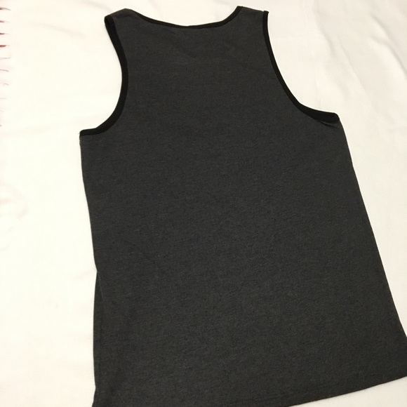 π Batman Distressed Tank Top - Picture 3 of 4